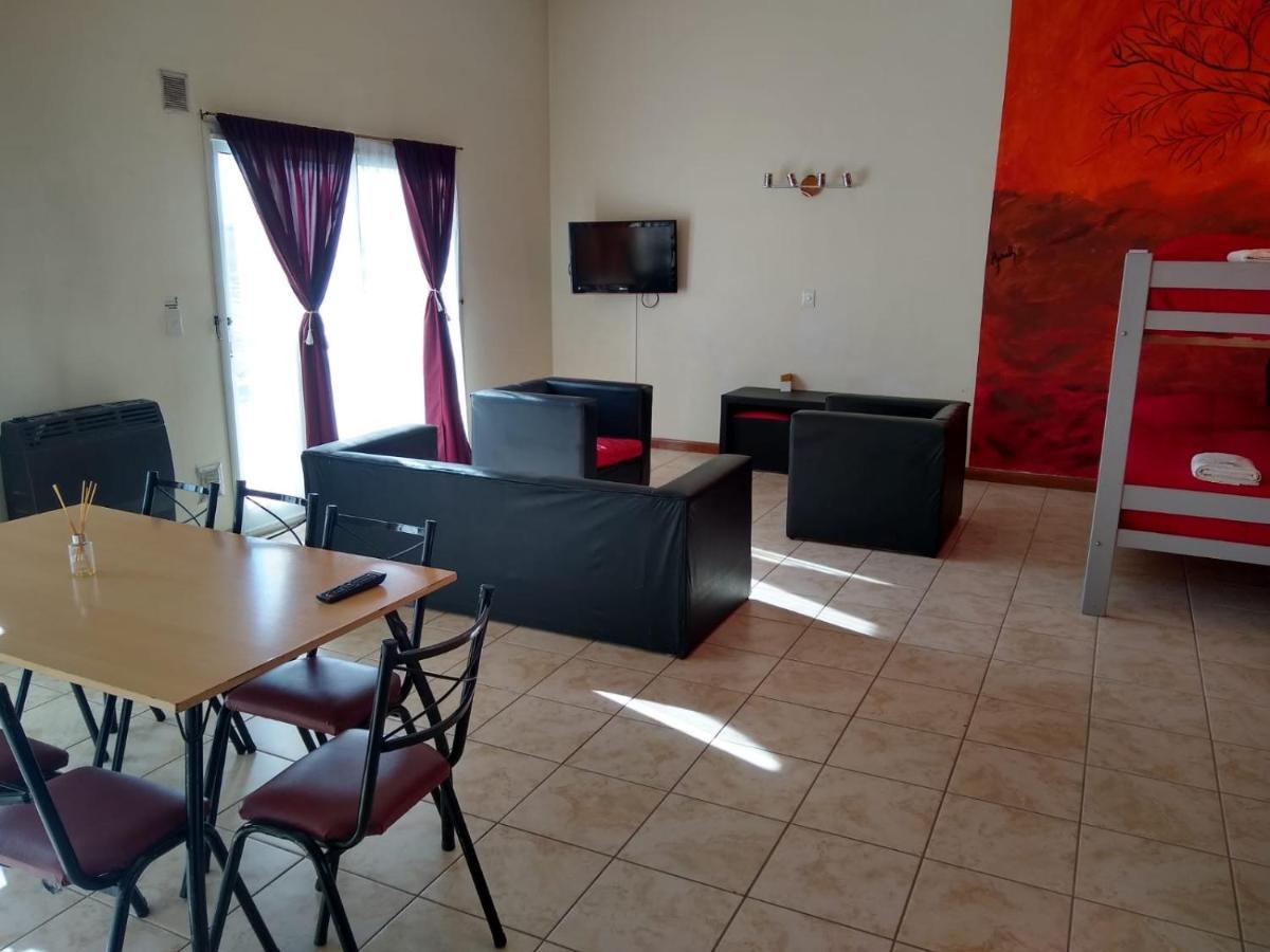 Diez Aparthotel Puerto Madryn Buitenkant foto